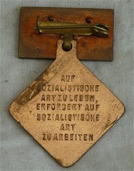 Medaille, Oost-Duits, DDR, Aktivist der sozialistischen Arbeit, jaren'70.(Nr.2) - 1