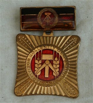 Medaille, Oost-Duits, DDR, Kolletiv der sozialistischen Arbeit, jaren'70.(Nr.1) - 0