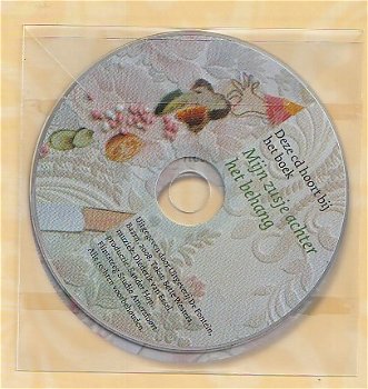 MIJN ZUSJE ACHTER HET BEHANG - Bette Westera (incl. CD) - 2