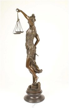 Vrouwe Justitia , brons - 2