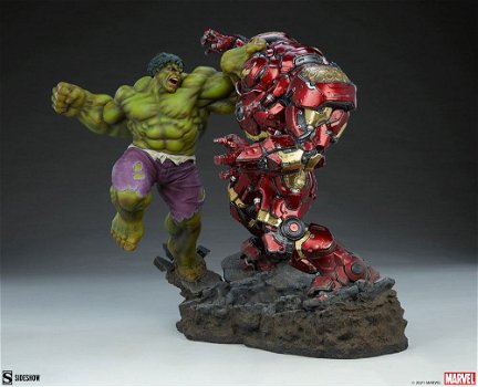 Sideshow Hulk vs Hulkbuster maquette - 0