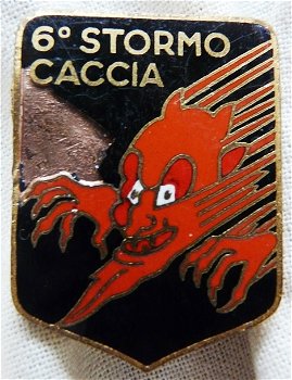 Speld / Insignia, 6º Stormo Caccia (6th Ground Fighter Wing) Diavoli Rossi (Red Devils), Italië. - 1