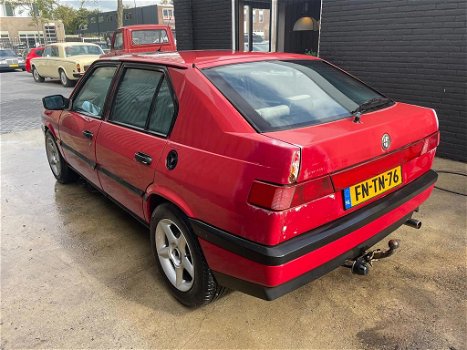 alfa 33 1.7ie bj1991 160dkm nap loopt goed opknapper zo mee nemen - 2