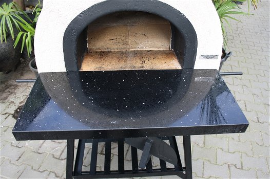 Compacte portabele houtgestookte pizzaoven AMALFI AD70 Black Plain - 7