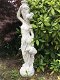 wit stenen beeld vrouw met waterpartij , fontein - 0 - Thumbnail