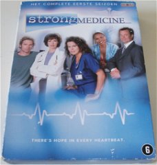 Dvd *** STRONG MEDICINE *** 5-DVD Boxset Seizoen 1