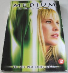 Dvd *** MEDIUM *** 4-DVD Boxset Seizoen 1