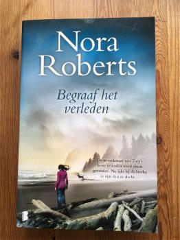 Nora Roberts met Begraaf het verleden - 0