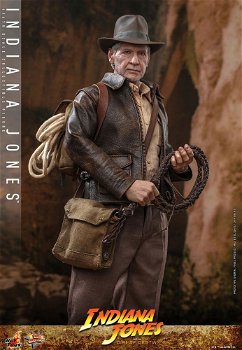 Hot Toys MMS716 Indiana Jones - 4