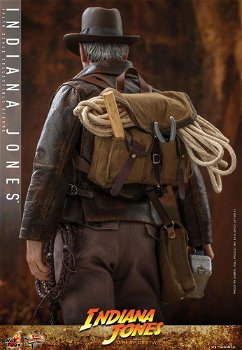 Hot Toys MMS716 Indiana Jones - 6