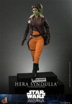 Hot Toys TMS113 Star Wars Ahsoka Hera Syndulla - 3