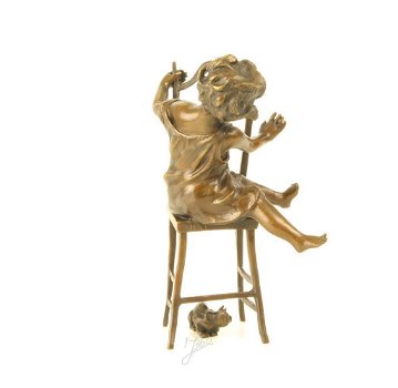 brons beeld , kind op stoel - 5