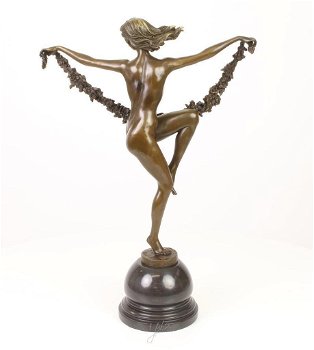 brons beeld , schommel van bloemen - 4