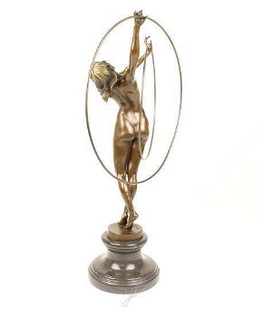 bronzen sculptuur ,dansende vrouw met ringen - 2