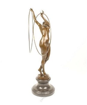 bronzen sculptuur ,dansende vrouw met ringen - 5