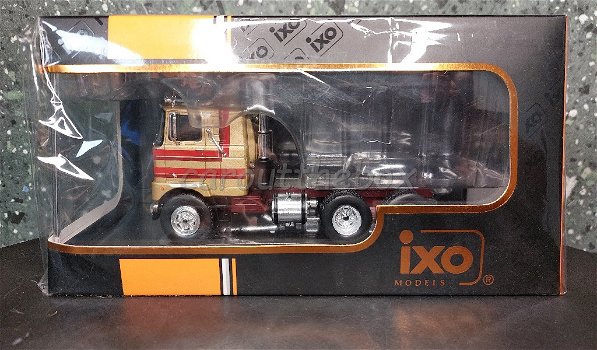 Mack serie F 1977 bruin 1/43 Ixo V934 - 3