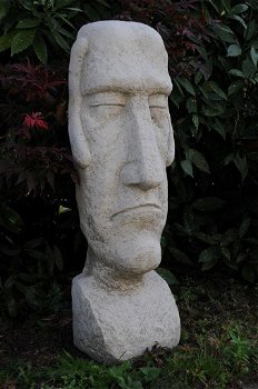 tuinbeeld , moai - 3