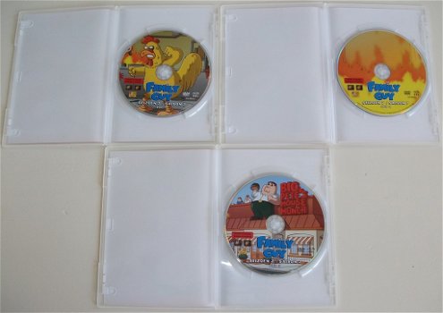 Dvd *** FAMILY GUY *** 3-DVD Boxset Seizoen 7 - 5