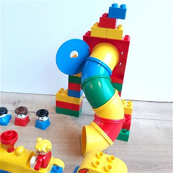 Lego Duplo Ballenbaan / Glijbaan met trein en poppetjes - 4