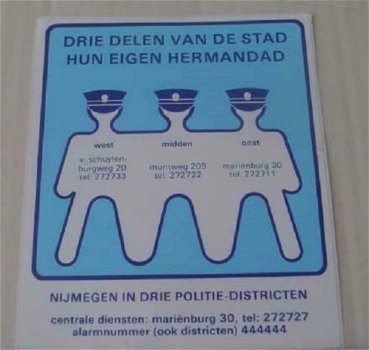 Sticker Nijmegen in drie politie-districten - 0