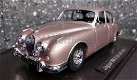 Jaguar MK II 3.8 LHD 1959 pearl silver 1/18 KK Scale - 1 - Thumbnail