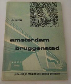 Amsterdam bruggenstad.