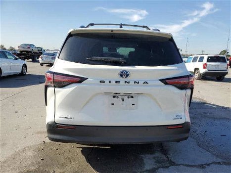 Toyota Sienna uit 2022 - 2