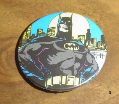 Batman button(s) - 2