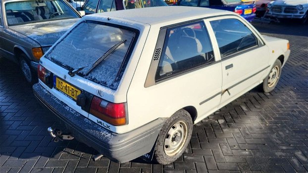 nissan sunny 1.4 autom 3drs bj1990 rijd goed geen roest paar deukjes - 1