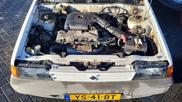 nissan sunny 1.4 autom 3drs bj1990 rijd goed geen roest paar deukjes - 5