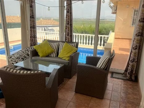 Uw eigen Villa in EL CARMOLI aan de Costa del Sol en met - 5