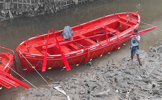 Open Type Lifeboat 7.32 Meter - 1