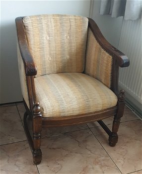 Degelijke antieke fauteuil - 0