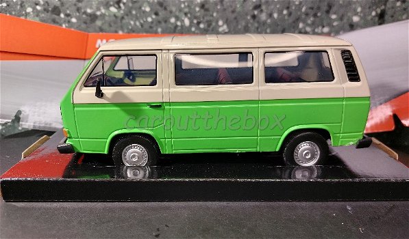 Volkswagen type 2 (T3) groen 1/24 Motormax - 0