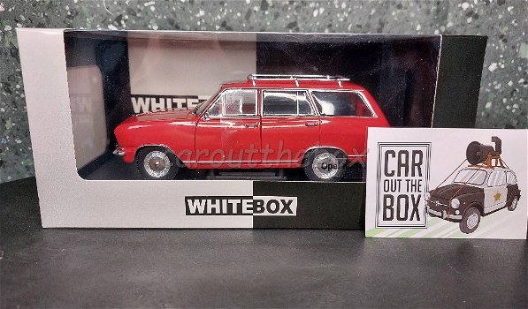 Opel Kadett B Caravan rood 1/24 Whitebox WB084 - 3