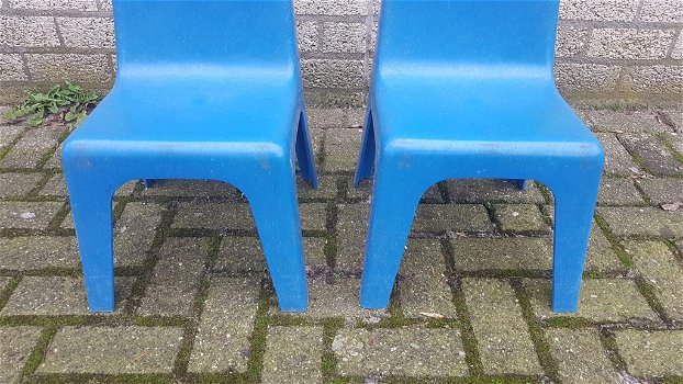 18 Kinderstoelen / schoolkrukjes met rugleuning - stapelbaar - 1