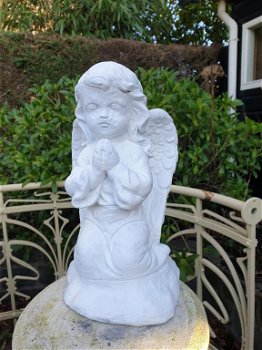biddende engel ,tuinbeeld - 2