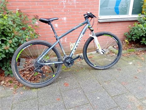 B-twin Rockrider Mountainbike 21versn. 27.5ïnch wielen en schijfremmen - 2