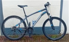 Rockrider SL100 met versnellingen 27.5 ïnch wielen laag frame!!! ik heb er twee staan