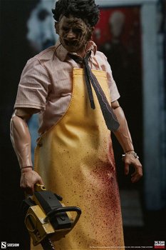 Sideshow Texas Chainsaw Massacre Figure Leatherface Killing Mask - 1