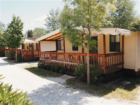 www.tuscanychalets.com | Stacaravan aan zee | Chalet | Viareggio | Toscaanse kust Italie - 0