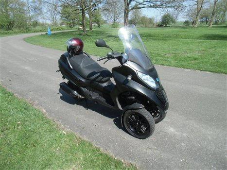 Piaggio MP3. scooter B rijbewijs bj 2010 - 4