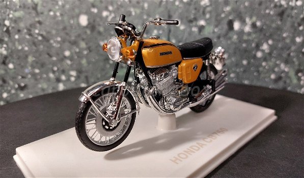 Honda CB750 1969 1/18 Norev No070 - 1