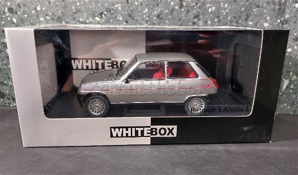 Renault 5 Alpine grijs 1/24 Whitebox WB086 - 3