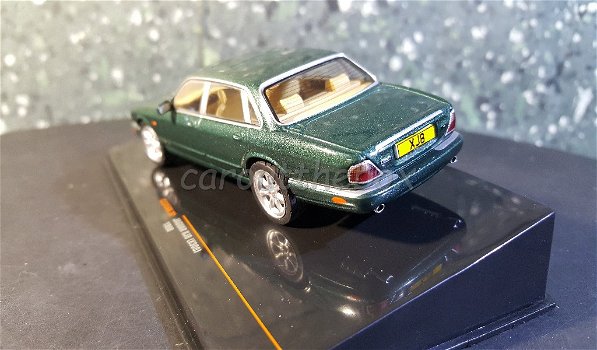 Jaguar XJ8 1998 groen 1/43 Ixo V941 - 2