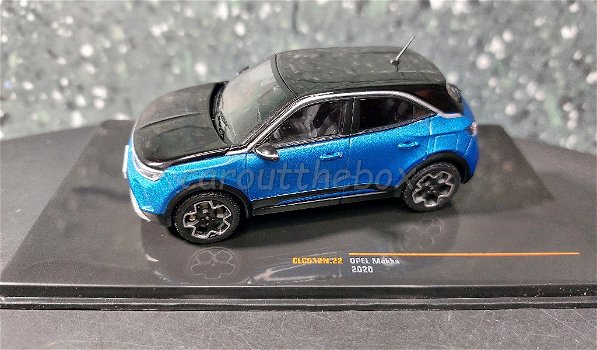 Opel Mokka-e 2020 blauw 1/43 Ixo V945 - 0