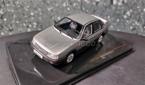 VW Passat GT 1988 zilver 1/43 Ixo V947 - 1