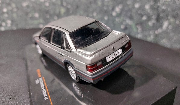 VW Passat GT 1988 zilver 1/43 Ixo V947 - 2