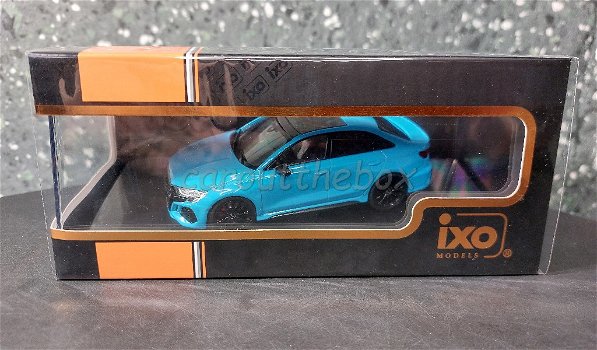 Audi RS 3 limousine 2022 blauw 1/43 Ixo V951 - 3