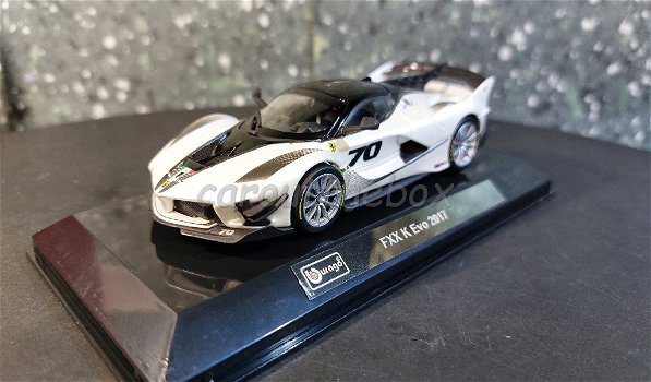 Ferrari FXX-K Evo 2017 wit 1/43 Bburago B085 - 1